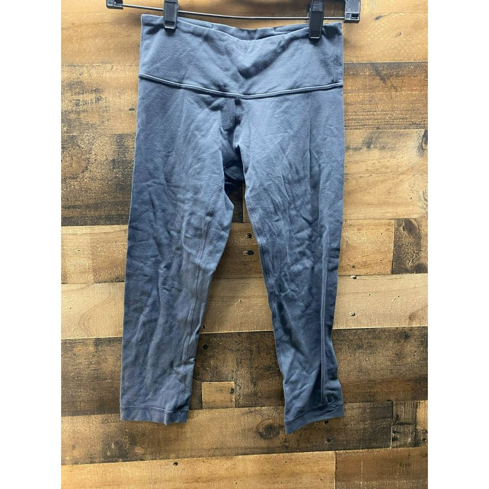 Lululemon Women's Capri Leggings Size 2